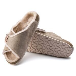 Birkenstock Womens Size 7 EU 38 Narrow Arosa Fur Pink Suede Sandals Y23-1675